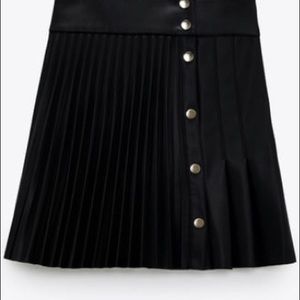 ZARA FAUX LEATHER PLEATED SKIRT